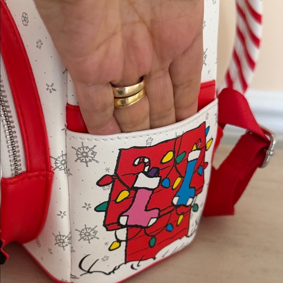 Peanuts Snoopy Plush with Green and Yellow - Picture 7 of 13